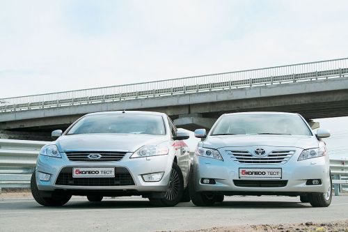 - Toyota Camry vs Ford Mondeo:   