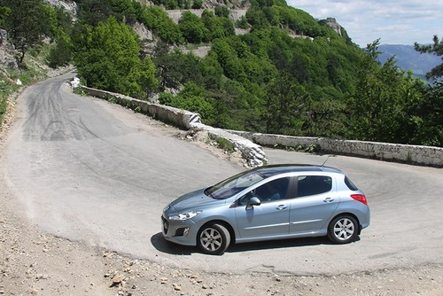 - Peugeot 308:   