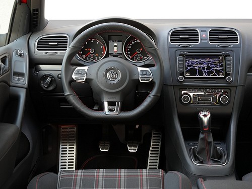 - VW Golf GTI 35:    